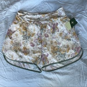 NWT Tnuck Sport Shorts